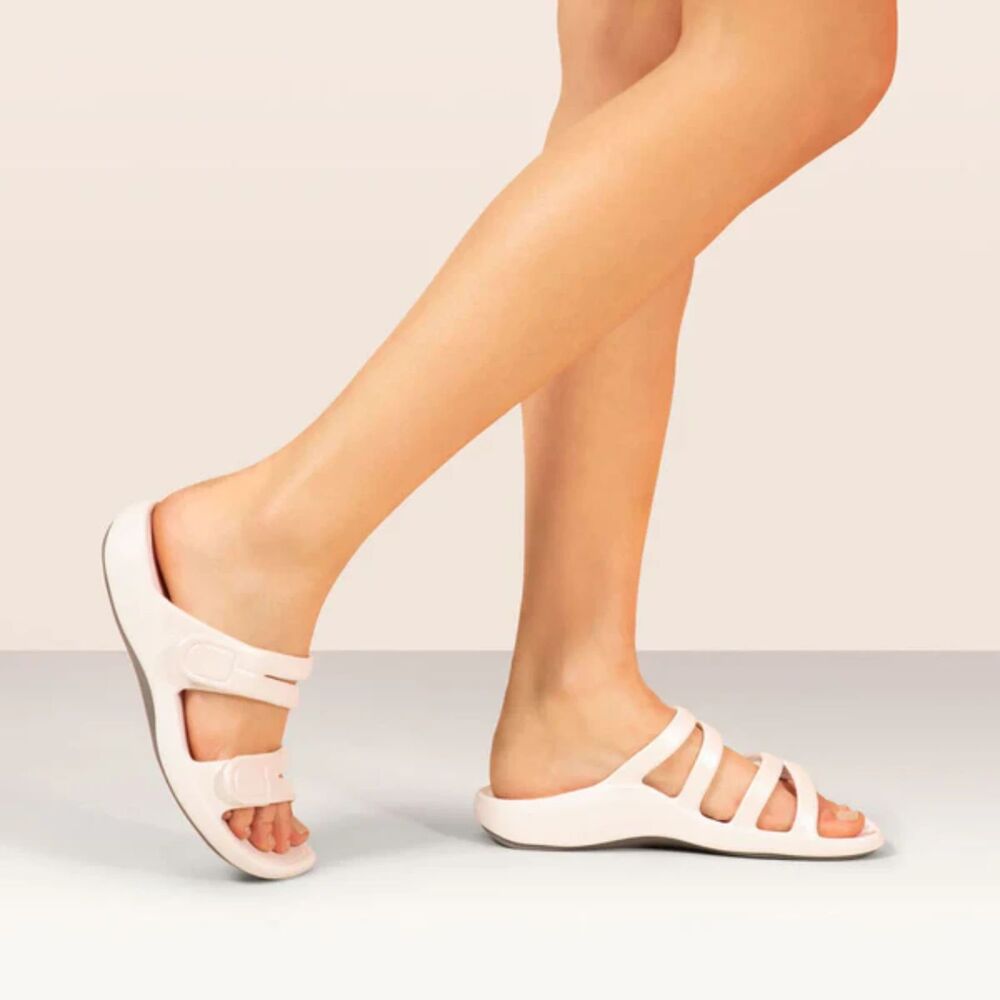 NEW Aetrex Women Janey Pearly White Water Friendly Slide Sandals - Picture 6 of 9